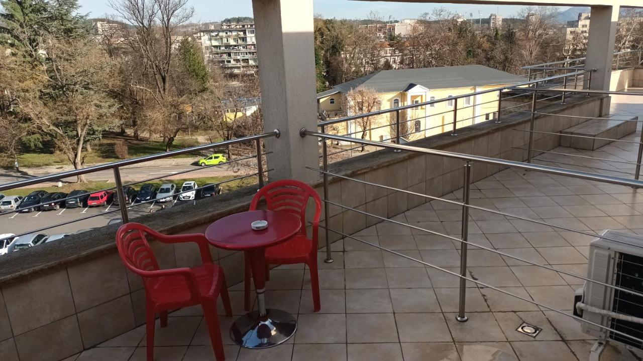 Стая За Гости Пентагона Kŭrdzhali Exteriér fotografie